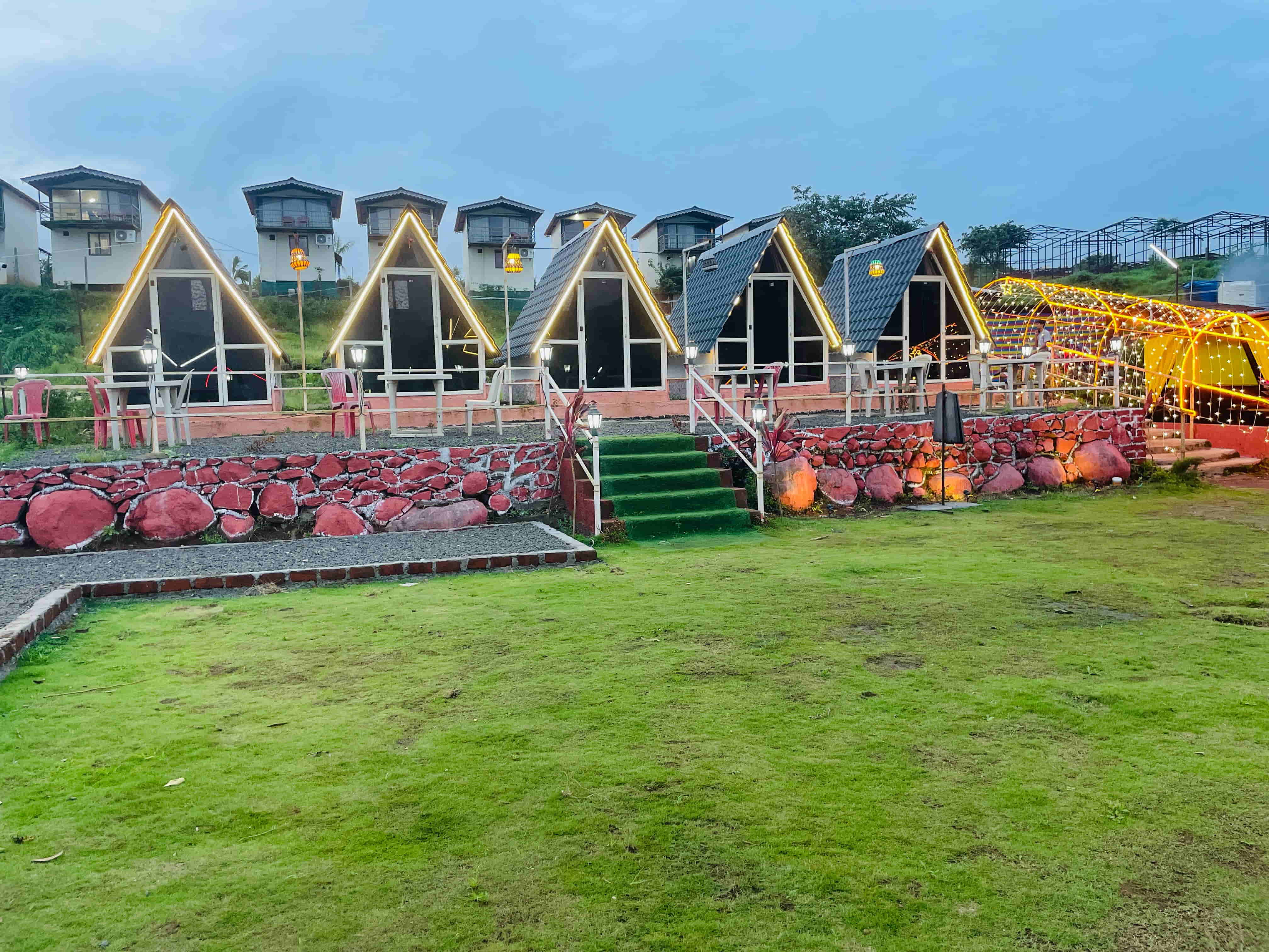 Black Pearl Cottage Exterior View